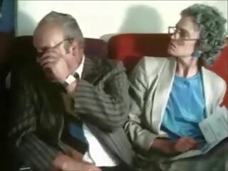 Stewardesses šūdas ir žįsti į sky foxes 1986 - dalis ii | xhamster