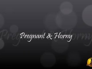 Stor pupper milf katerina hartlova i siste month’s pregnancy onanerer