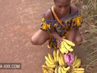 Black banana seller girl seduced for a great sex movie