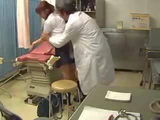 日本語 青少年 性交 在 gynecology vid